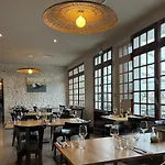 Les Bains - Et Restaurant Boyardville