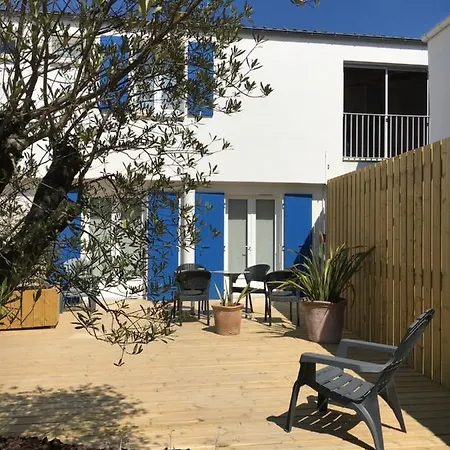 Les Bains - Et Restaurant Hotel Boyardville