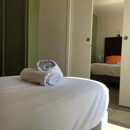 Les Bains - Et Restaurant