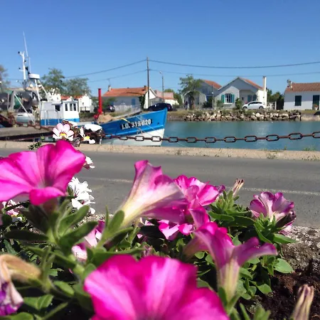 Les Bains - Et Restaurant 3* Boyardville