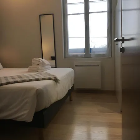Les Bains - Et Restaurant