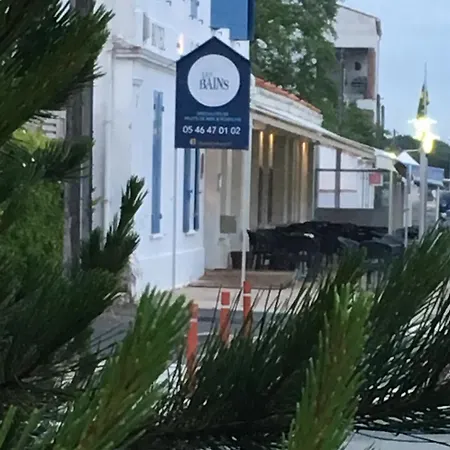 Les Bains - Et Restaurant