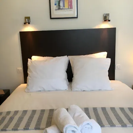 Les Bains - Et Restaurant 3* Boyardville