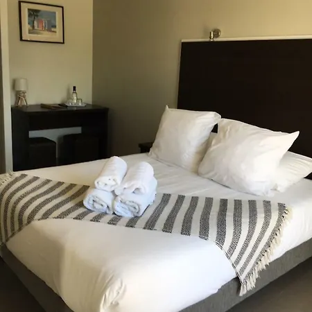 Hotell Les Bains - Et Restaurant 3*