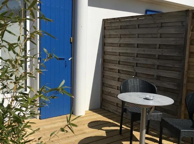 Hotel Les Bains - Et Restaurant Boyardville