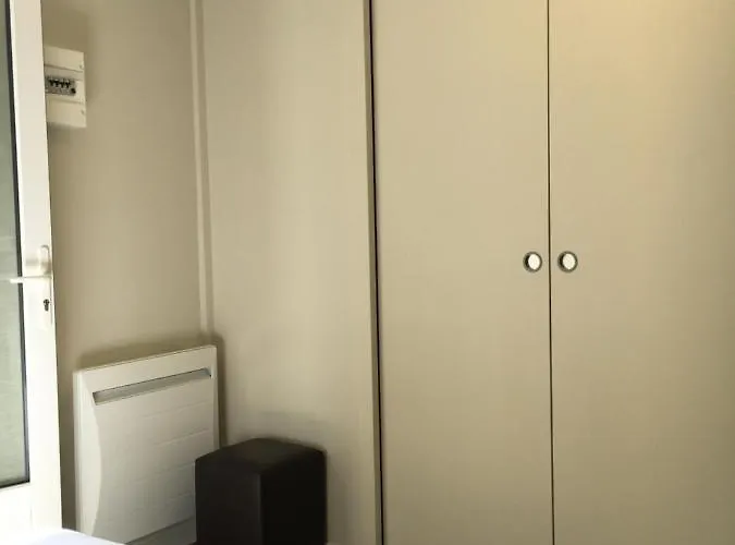 Les Bains - Et Restaurant Hotel 3*