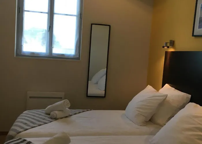 Les Bains - Et Restaurant Boyardville