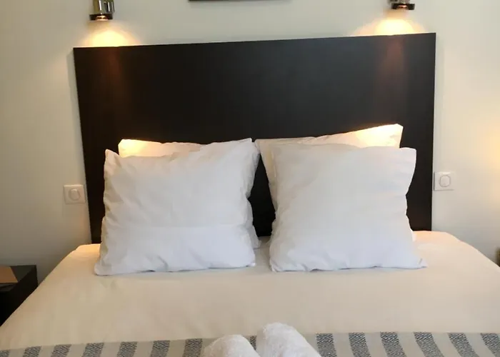 Les Bains - Et Restaurant 3* Boyardville