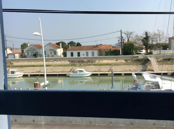 Les Bains - Et Restaurant 3* Boyardville